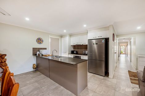 Property photo of 10 Snowden Crescent Willow Vale QLD 4209