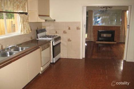 Property photo of 35 Kinsale Street Reservoir VIC 3073