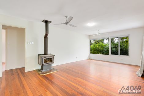 Property photo of 28 Trenton Street Kenmore QLD 4069