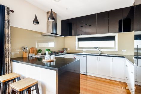 Property photo of 2/13 Wheatsheaf Road Glenroy VIC 3046