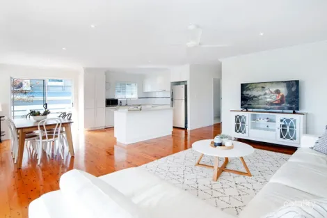 Property photo of 54 Third Avenue Palm Beach QLD 4221