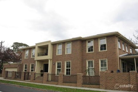 34 Standard Ave, Box Hill, VIC 3128