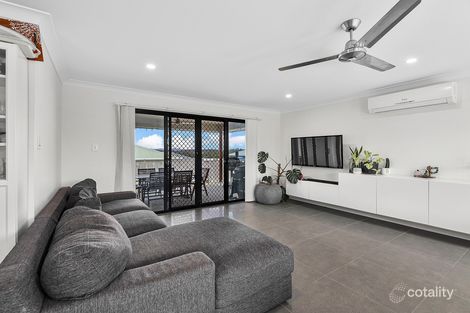 Property photo of 15 Don Street Deebing Heights QLD 4306