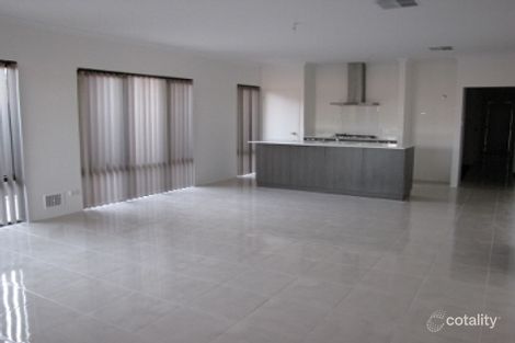 Property photo of 17 Cheyne Way Caversham WA 6055