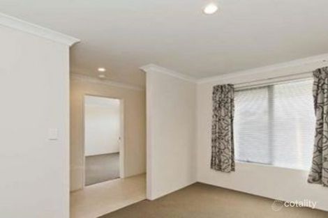 Property photo of 31 Pierre Bend Ellenbrook WA 6069