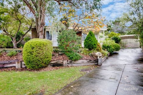 Property photo of 10 Danielle Court Langwarrin VIC 3910