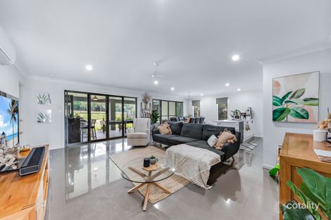 Property photo of 43 Endeavour Circuit Cannonvale QLD 4802