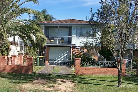 17 Gertrude St, Redcliffe, QLD 4020