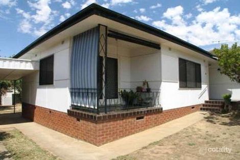 62 Stanley St, Kooringal, NSW 2650