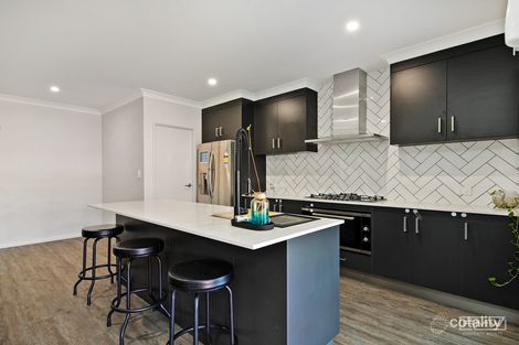 Property photo of 15 Shoalwater Circuit Lammermoor QLD 4703