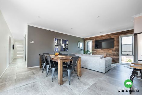 Property photo of 32 Griffiths Link Googong NSW 2620