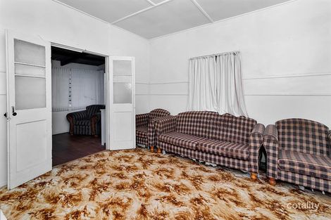 Property photo of 33 Cunliffe Street Oakey QLD 4401