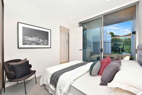 Property photo of 204/208 Old South Head Road Bellevue Hill NSW 2023