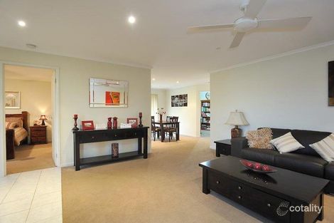 Property photo of 323 Settlement Road Drouin VIC 3818