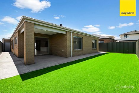 Property photo of 90 Basildon Crescent Strathtulloh VIC 3338
