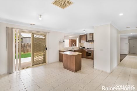 Property photo of 13 Cremorne Grove Taylors Hill VIC 3037