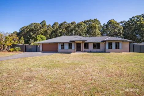 Property photo of 13 Lorikeet Circuit Kingaroy QLD 4610