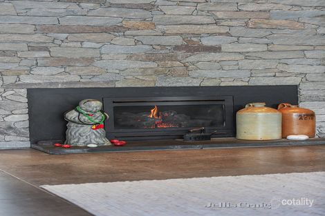 Property photo of 6 Kent Hughes Road Eltham VIC 3095