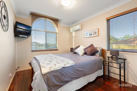 Property photo of 8 Dorval Close Mansfield QLD 4122