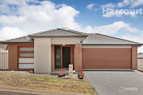 6 Lovely Pl, St Helens Park, NSW 2560