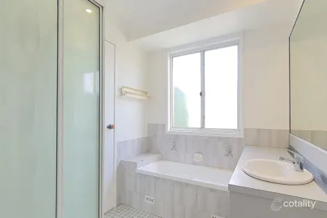 Property photo of 20 Florian Grove Oakhurst NSW 2761