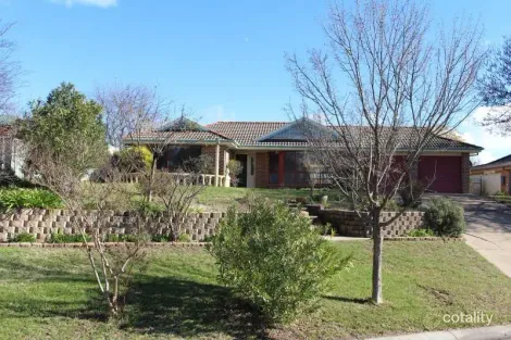 Property photo of 41 Abercrombie Drive Abercrombie NSW 2795