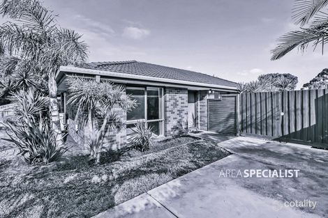 Property photo of 5 Jindalee Gardens Cranbourne West VIC 3977