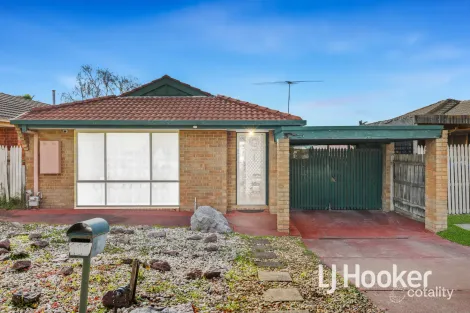 Property photo of 111 Ormond Road Hampton Park VIC 3976