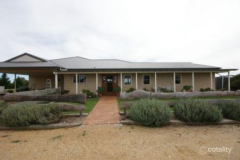 Property photo of 109 Lynland Drive Armidale NSW 2350