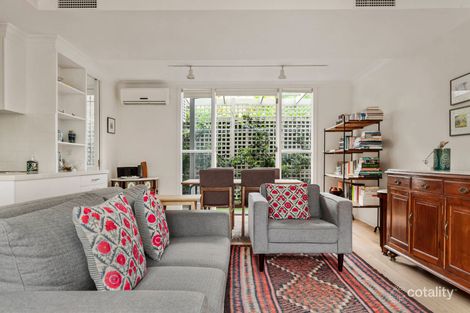 Property photo of 2/14 Woorigoleen Road Toorak VIC 3142