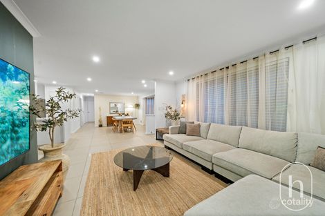 Property photo of 2 Ham Close Beldon WA 6027