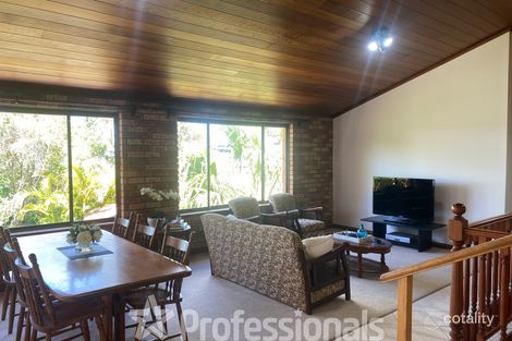 Property photo of 8 Belton Way Forster NSW 2428