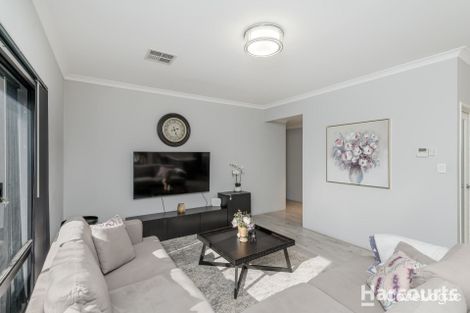 Property photo of 8 Corvina Way Woodvale WA 6026