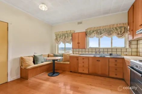 Property photo of 12 Crestview Court Newnham TAS 7248