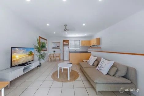 Property photo of 4/1 Pleasant Drive Cannonvale QLD 4802