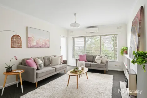 Property photo of 1/15 Carn Avenue Ivanhoe VIC 3079