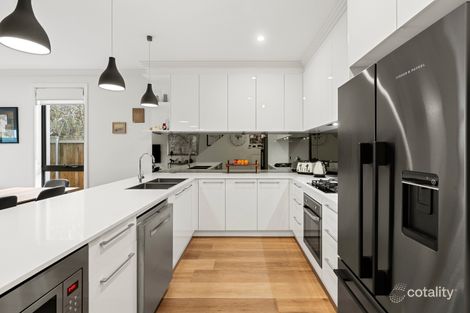 Property photo of 2/114 Eggleston Crescent Chifley ACT 2606