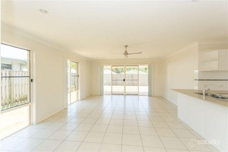 Property photo of 57 Whitehaven Drive Blacks Beach QLD 4740