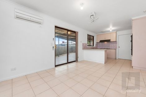 Property photo of 2/29 Kiparra Close St Albans VIC 3021