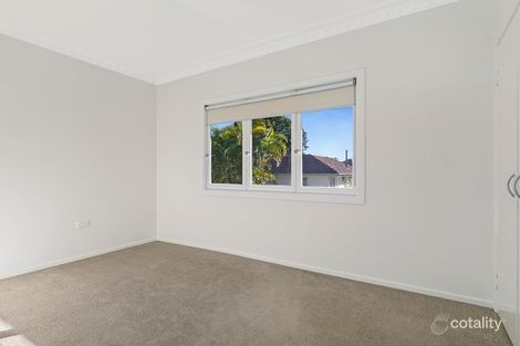 Property photo of 17 Crutchley Street Fairfield QLD 4103