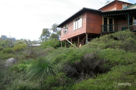 Property photo of 31 Nangana Way Kalamunda WA 6076