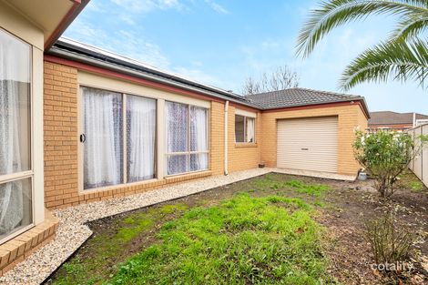 Property photo of 14 Mosman Way Craigieburn VIC 3064