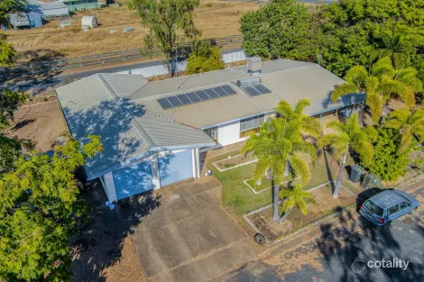Property photo of 16 Silica Road Emerald QLD 4720