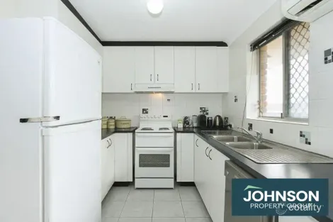 6 Rosewood Hts, Craigie, WA 6025