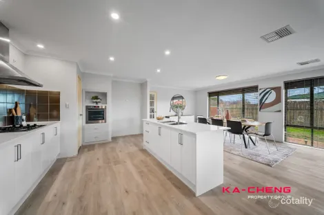 Property photo of 28 Lookout Circle Ellenbrook WA 6069