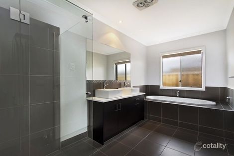 Property photo of 23 Palladium Circle Beveridge VIC 3753