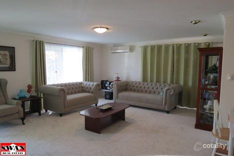 Property photo of 33 Blue Gum Place Midvale WA 6056