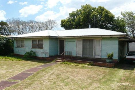 23 Hamilton St, Newtown, QLD 4350