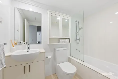 Property photo of 4/15-19 Shackel Avenue Brookvale NSW 2100