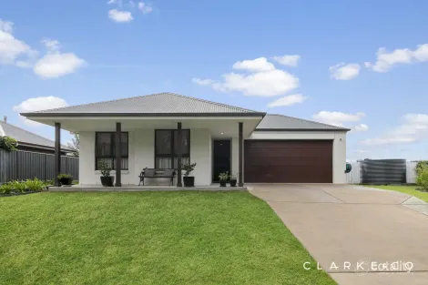 16 Sharkeys Lane, Lorn, NSW 2320